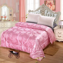 Load image into Gallery viewer, 2019patchwork quilts thin comforter throw blankets Luxury White Jacquard Quilts summer throw duvet 1pc bed cover European style